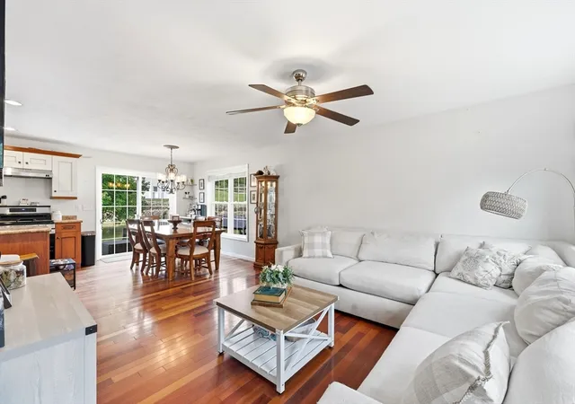 Photo 3 of Single family home for sale at 341 Primrose Hl, Dracut, MA 01826 | MLS# 73566493 | Listing updated on 2026-09-13