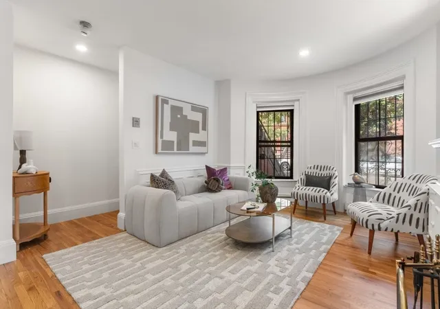 2nd image of 2 Claremont Park #2, Boston, MA 02118 | MLS# 73563511