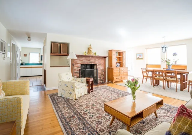 2nd image of 37 Johnson Lane, Dennis, MA 02638 | MLS# 72225622