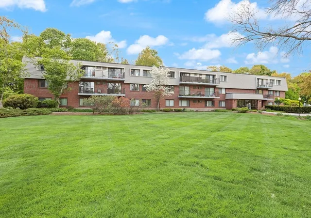 Homes for sale in East Weymouth, MA | 575 Broad St #312, East Weymouth, MA 02189 | MLS# 73519193
