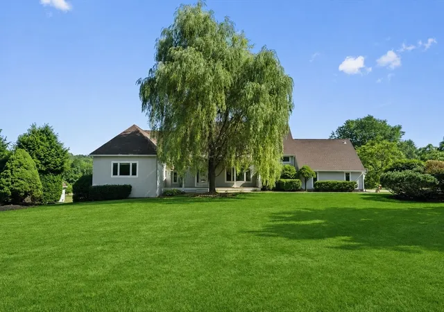 Homes for sale in Southborough, MA | 6 Lynbrook Road, Southborough, MA 01772 | MLS# 73547570