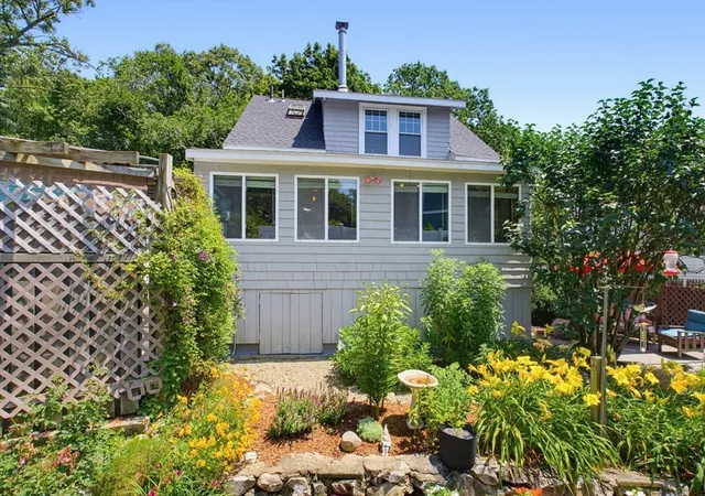 Homes for sale in Medford, MA | 26 Grover Rd, Medford, MA 02155 | MLS# 73547576