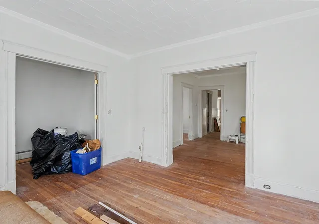 4th image of 9 Bourne St, Lowell, MA 01852 | MLS# 73555029