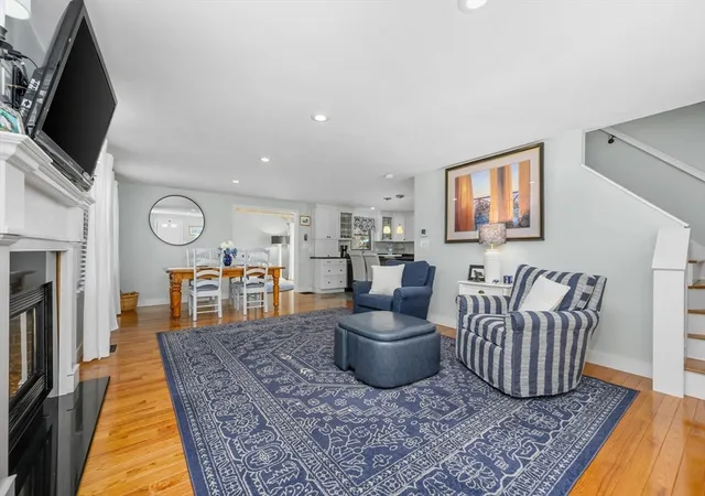 3rd image of 134 School St, Cotuit, MA 02635 | MLS# 73507307