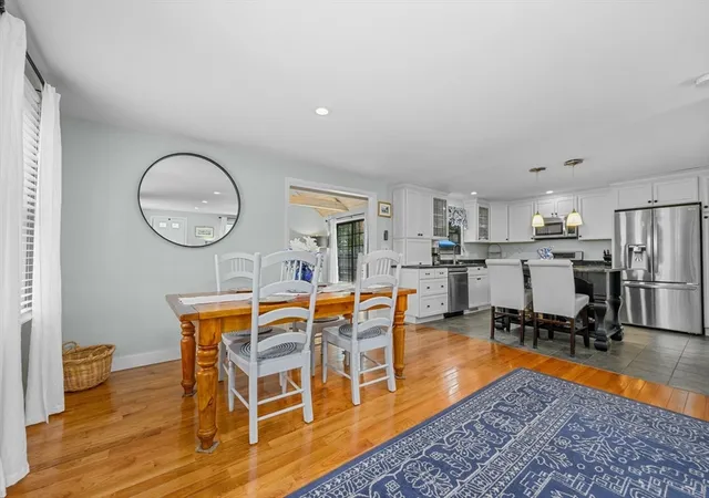 5th image of 134 School St, Cotuit, MA 02635 | MLS# 73507307