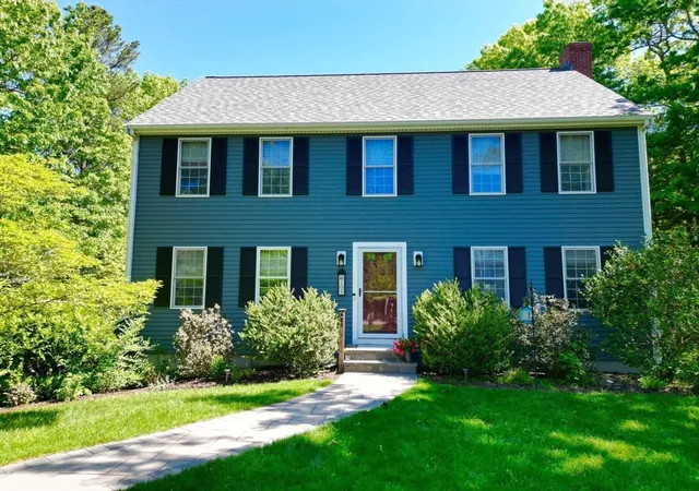 Photo 2 of Single family home for sale at 105 Shallow Pond Ln, Plymouth, MA 02360 | MLS# 73534188 | Listing updated on 2026-08-18