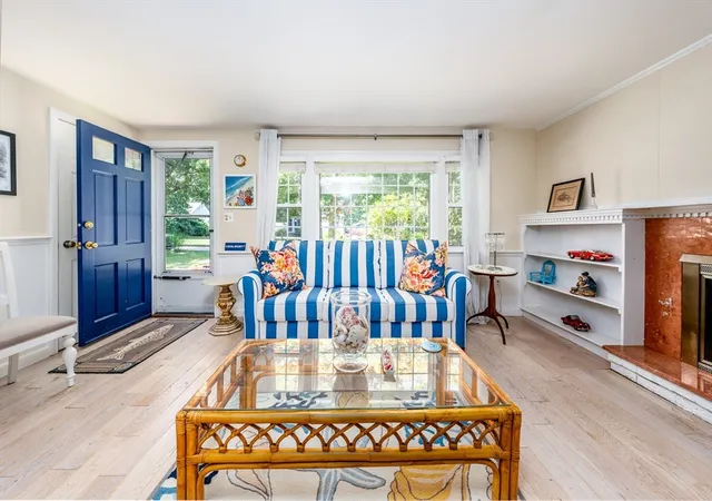 5th image of 6 Security St, Hyannis, MA 02601 | MLS# 73558519
