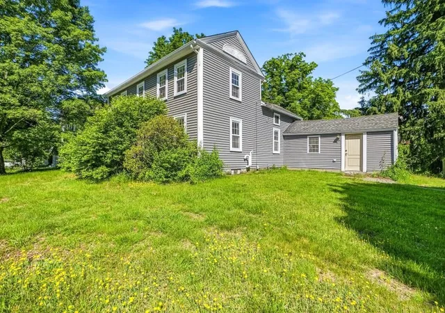 Homes for sale in Upton, MA | 5 Pleasant St, Upton, MA 01568 | MLS# 73530168