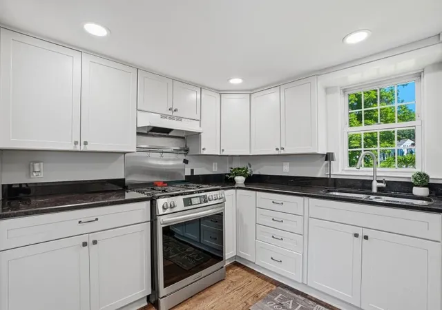 Homes for sale in Upton, MA | 5 Pleasant St, Upton, MA 01568 | MLS# 73530168
