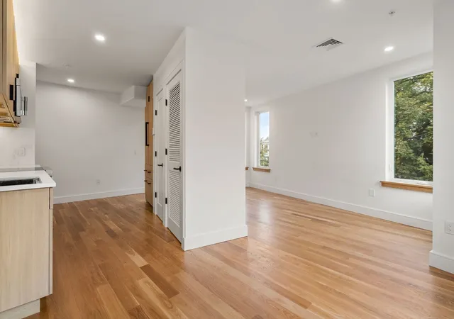 Listing Photo 5 - Condo for sale in building located at 58 Kent, Brookline, MA 02445 - Unit #U304