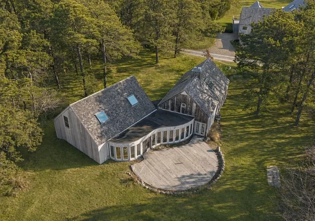 2nd image of 22 Old Harbor Lane, Oak Bluffs, MA 02557 | MLS# 73505800