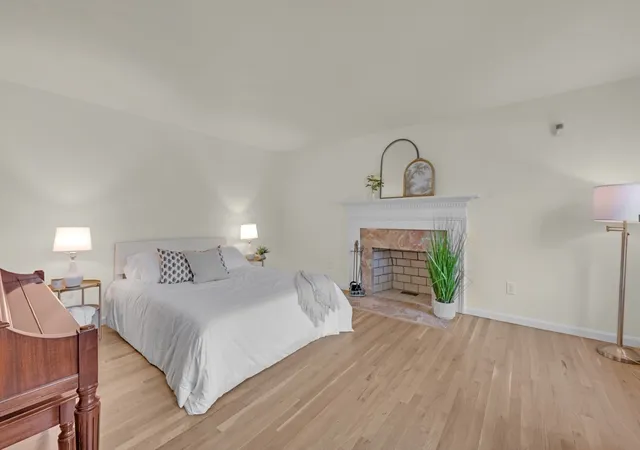 Homes for sale in Westborough, MA | 14 Mctaggart St, Westborough, MA 01581 | MLS# 73513203
