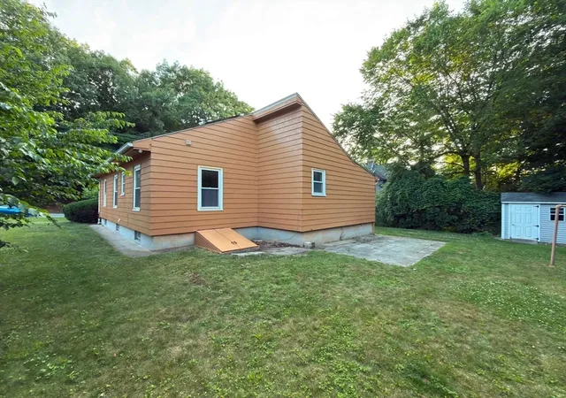 Photo 3 of Sale Pending at 31 Colby Ave, Worcester, MA 01605 | MLS# 73545751 | Listing updated on 2026-09-09