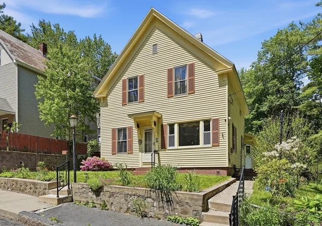 Homes for sale in Orange, MA | 17 E Howe St, Orange, MA 01364 | MLS# 73527431