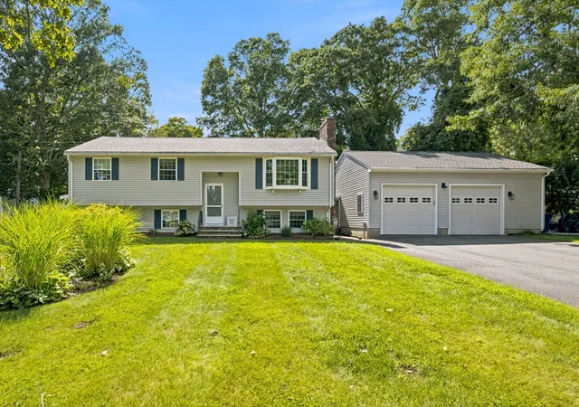 1st image of 19 Sawdy Pond Avenue, Tiverton, RI 02878 | MLS# 73564378