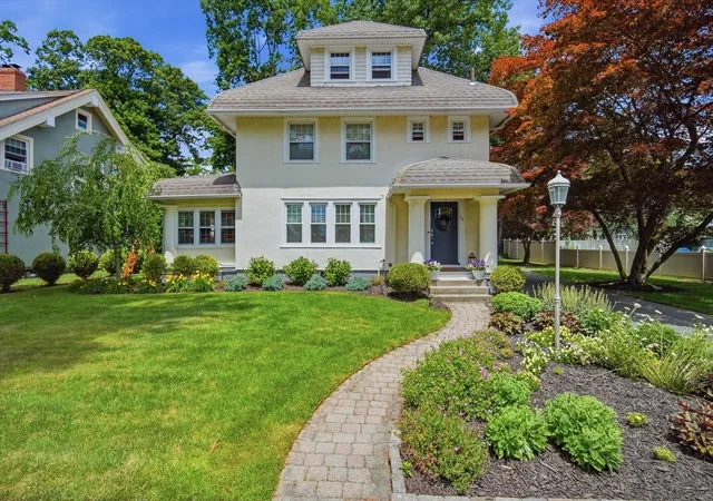 Homes for sale in Longmeadow, MA | 26 Hazelwood Ave, Longmeadow, MA 01106 | MLS# 73539394