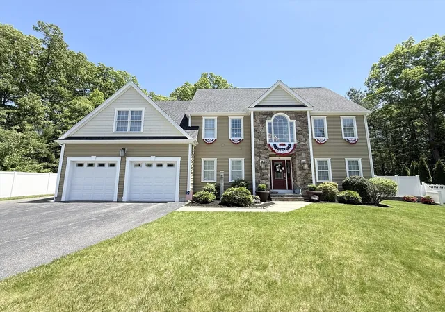 Homes for sale in Grafton, MA | 9 Peters Way, Grafton, MA 01519 | MLS# 73525593
