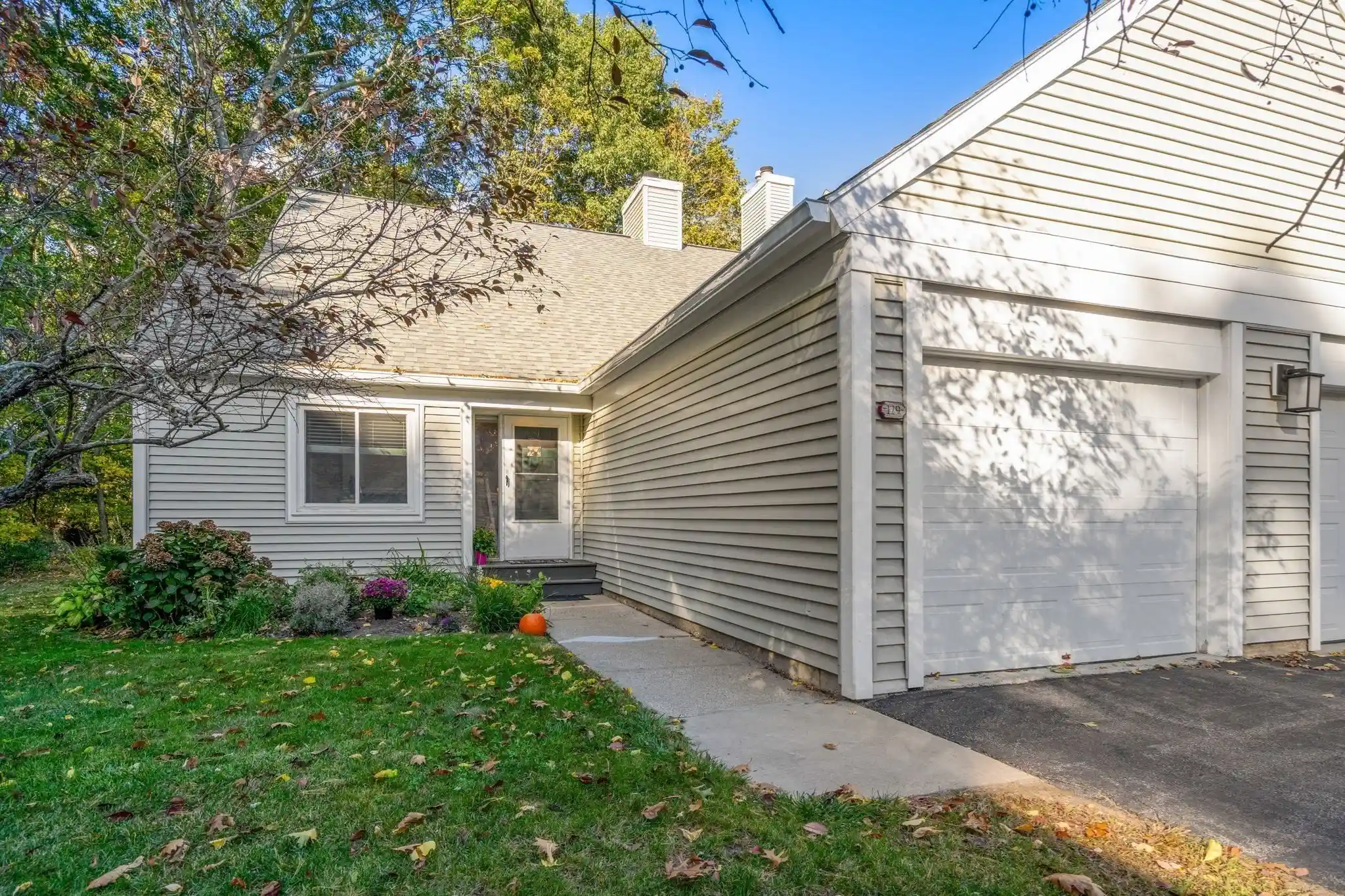 Condo for sale at 129 Stone Ridge Rd #129, Franklin, MA 02038 | MLS# 73590472