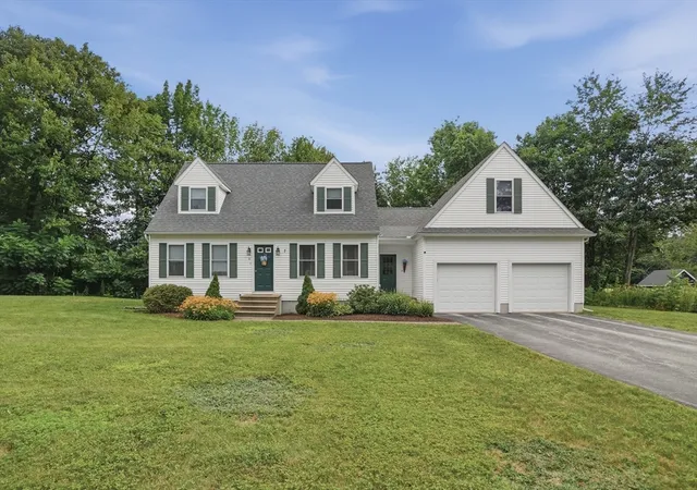 Photo 1 of Single family home for sale at 4 Mccann Pl, Paxton, MA 01612 | MLS# 73565785 | Listing updated on 2026-08-26