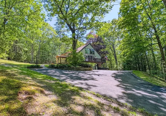 Homes for sale in Greenfield, MA | 70 Lovers Lane, Greenfield, MA 01301 | MLS# 73532209