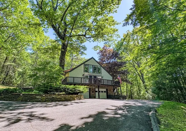 Homes for sale in Greenfield, MA | 70 Lovers Lane, Greenfield, MA 01301 | MLS# 73532209