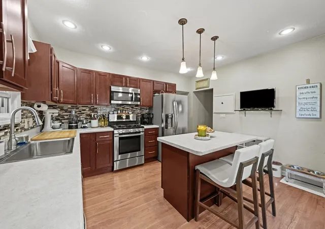 2nd image of 254-256 E Eagle St, Boston, MA 02128 | MLS# 73561964