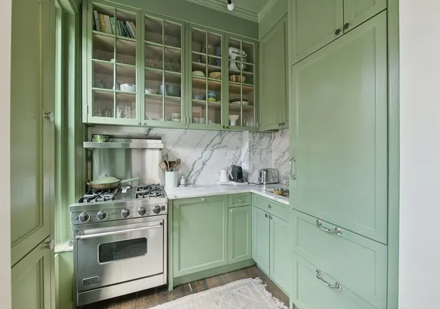 3rd image of 748 Tremont Street #2, Boston, MA 02118 | MLS# 73539659