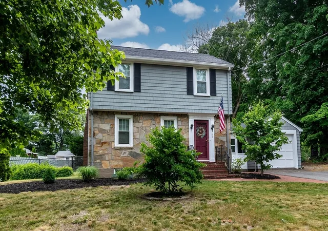 Homes for sale in Canton, MA | 862 Pleasant Street, Canton, MA 02021 | MLS# 73541115