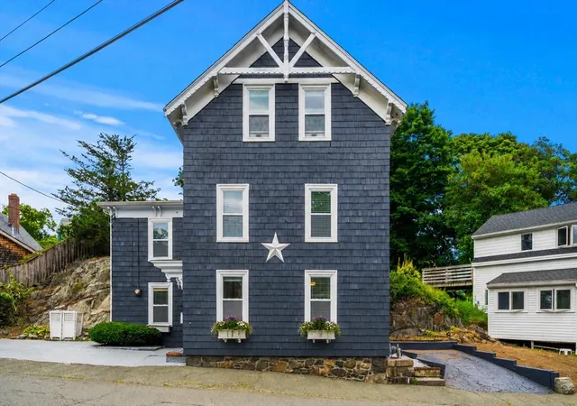 Photo 2 of Single family home for sale at 53 Sewall St, Marblehead, MA 01945 | MLS# 73567849 | Listing updated on 2026-09-06