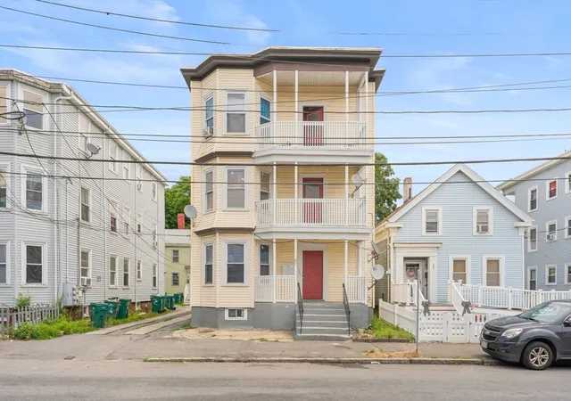 1st image of 60 Commercial St, Lynn, MA 01905 | MLS# 73549256
