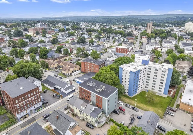 39th image of 257 Pleasant St #7, Worcester, MA 01609 | MLS# 73553515
