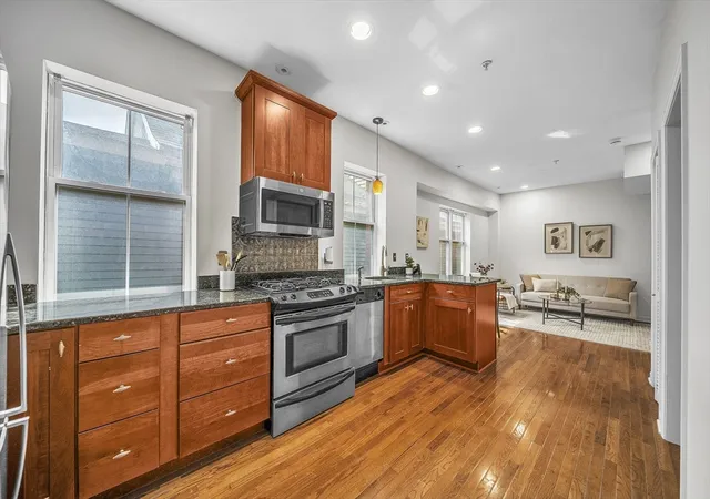 5th image of 257 Pleasant St #7, Worcester, MA 01609 | MLS# 73553515