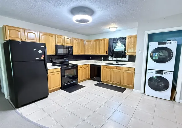 Photo 2 of Sale Pending at 93 Ctr Depot Rd #53, Charlton, MA 01507 | MLS# 73563017 | Listing updated on 2026-10-01
