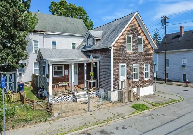 Homes for sale in New Bedford, MA | 248 Cedar St, New Bedford, MA 02740 | MLS# 73545334