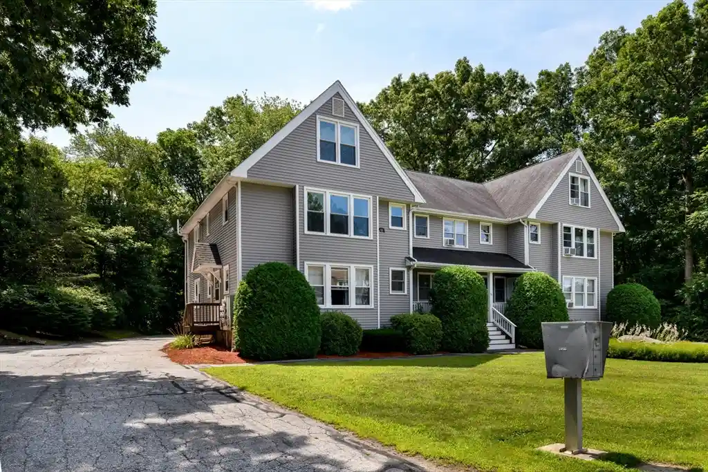 Listing Photo 16 - Condo for sale in 20 Stefaniak located at 20 Stefaniak, Webster, MA 01570 - Unit 20 Stefaniak