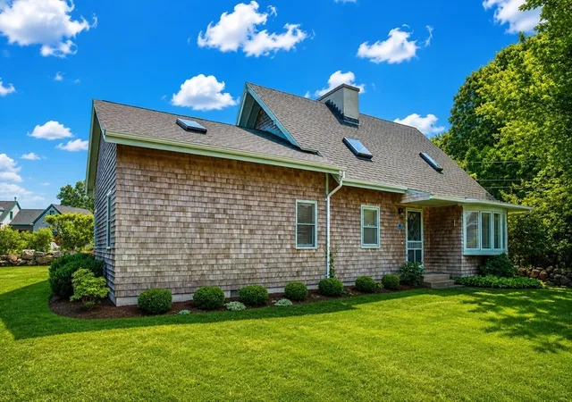 3rd image of 8 Juniper Rd, Westport, MA 02790 | MLS# 73543884
