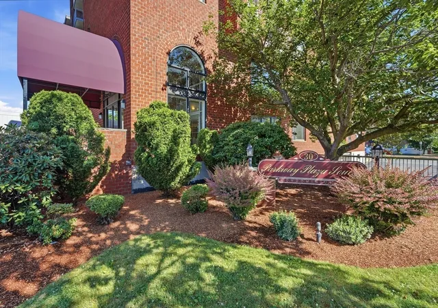 Homes for sale in Medford, MA | 30 Revere Beach Pkwy #114, Medford, MA 02155 | MLS# 73537384