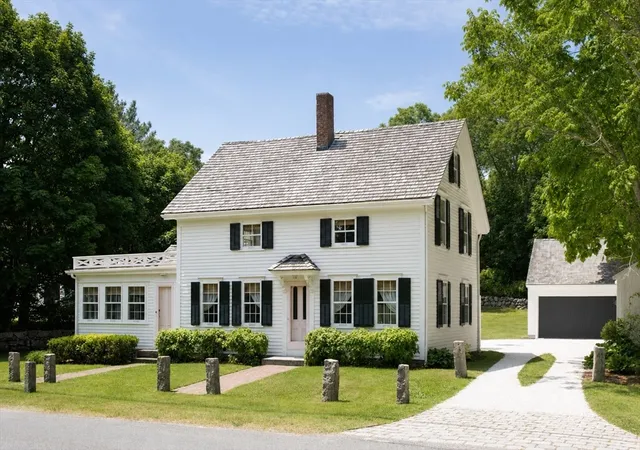 Photo 2 of Single family home for sale at 41 Drift Rd, Westport, MA 02790 | MLS# 73535344 | Listing updated on 2026-09-08