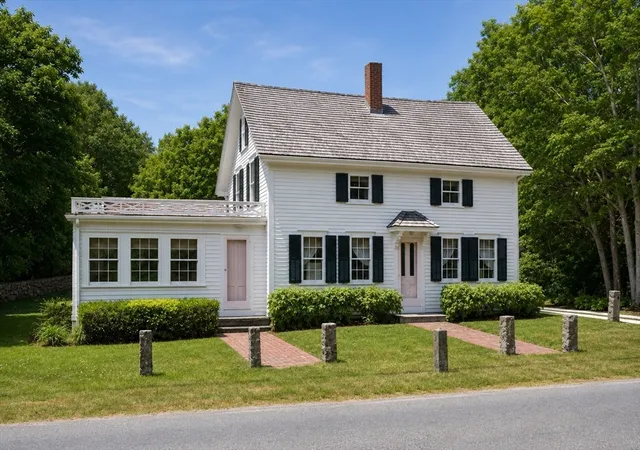 Photo 2 of Single family home for sale at 41 Drift Rd, Westport, MA 02790 | MLS# 73535344 | Listing updated on 2026-09-08