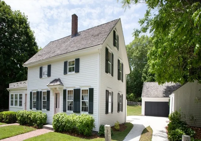 Photo 3 of Single family home for sale at 41 Drift Rd, Westport, MA 02790 | MLS# 73535344 | Listing updated on 2026-09-08