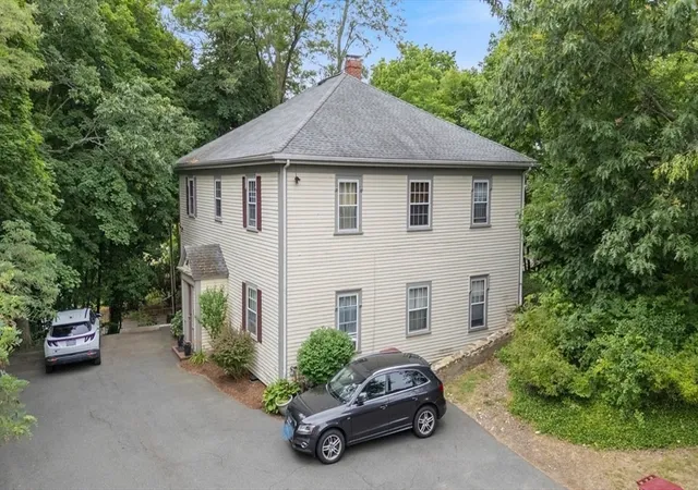 1st image of 60 Vinton St #3, Melrose, MA 02176 | MLS# 73540903