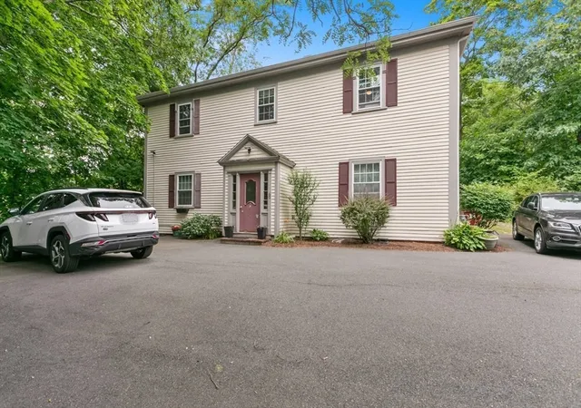 2nd image of 60 Vinton St #3, Melrose, MA 02176 | MLS# 73540903