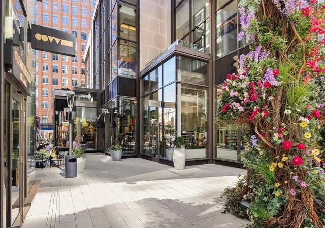 Homes for sale in Boston, MA | 135 Seaport Blvd #906, Boston, MA 02210 | MLS# 73511074