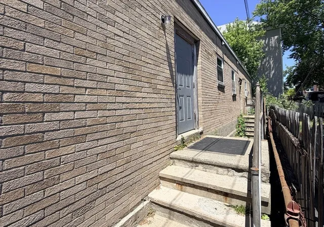 Listing Photo 4 - Condo for sale in building located at 1840-1846 Acushnet Ave, New Bedford, MA 02746