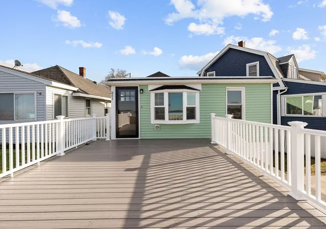 Photo 1 of Sale Pending at 851 Quincy Shore Dr, Quincy, MA 02170 | MLS# 73562532 | Listing updated on 2026-09-17