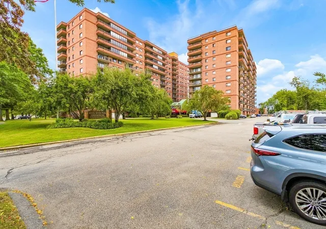 36th image of 3920 Mystic Valley Parkway #709, Medford, MA 02155 | MLS# 73557096