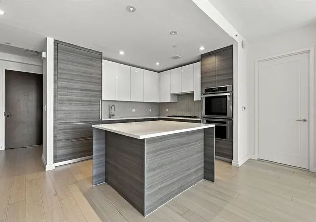 Photo 3 of Condo for sale at 1 Franklin Street #3107, Boston, MA 02110 | MLS# 73569087 | Listing updated on 2026-08-31