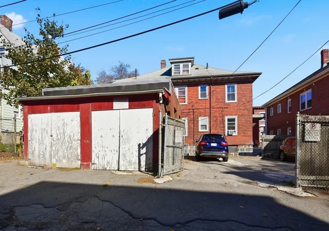 35th image of 14 16 Nazing St, Boston, MA 02121 | MLS# 73565987