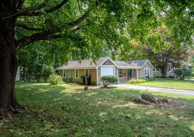 Photo 4 of Sale Pending at 20 Bryant St, North Dartmouth, MA 02747 | MLS# 73563075 | Listing updated on 2026-09-04