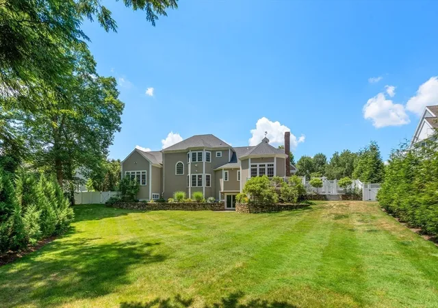 33rd image of 120 Deerfield Ln, Hanover, MA 02339 | MLS# 73545715